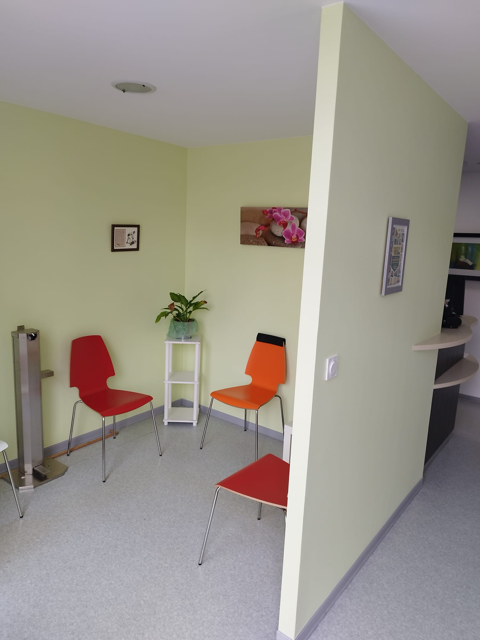 chantier peinture salle attente angers 49